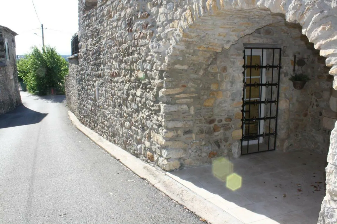 Gite Jaune Ardeche L'Avventura Grospierres France